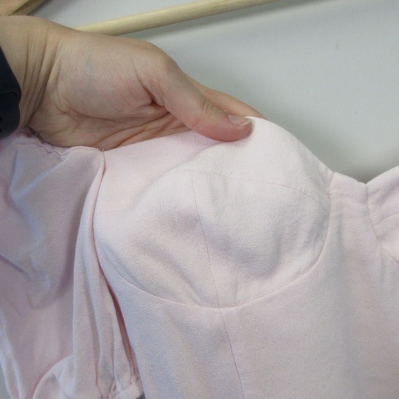 Aritzia Wilfred Sweetheart Blouse XS Pink Crop Smocked Going Out Top Preppy 162 - Picture 8 of 12